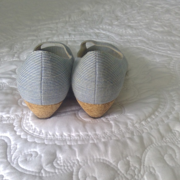 Steve Madden Peep Toe Flats with Cork Heel - Picture 3 of 7